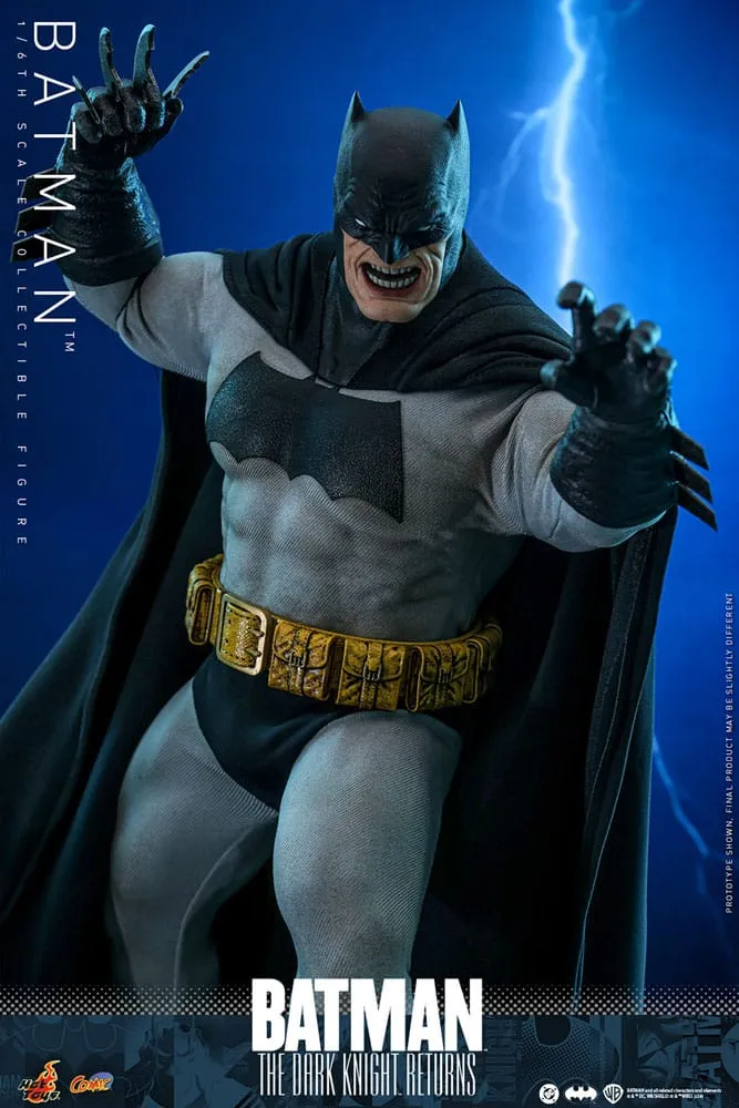 Batman: The Dark Knight Returns Comic Masterpiece Action Figure 1/6 Batman 32 Cm