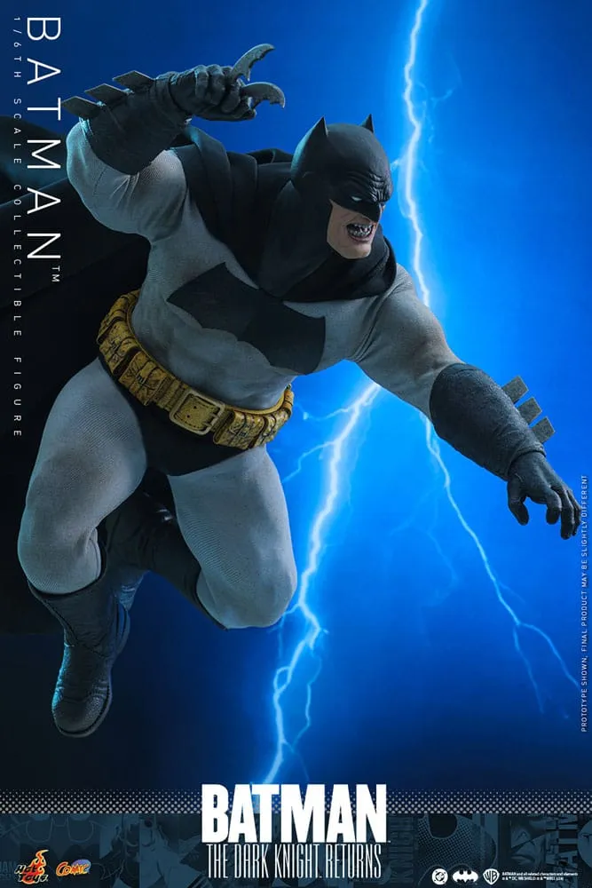 Batman: The Dark Knight Returns Comic Masterpiece Action Figure 1/6 Batman 32 Cm