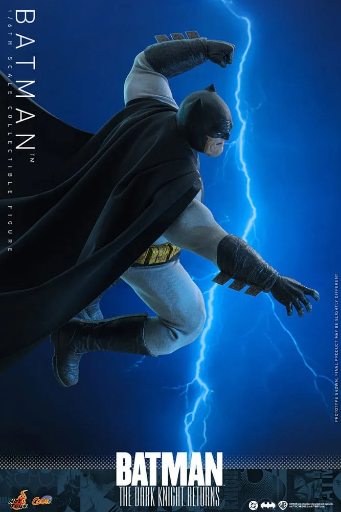 Batman: The Dark Knight Returns Comic Masterpiece Action Figure 1/6 Batman 32 Cm