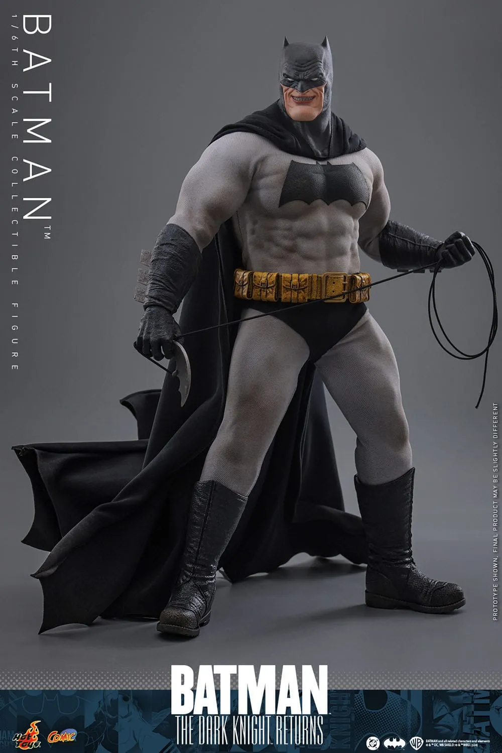 Hot Toys Batman: The Dark Knight Returns Comic Masterpiece Batman 1/6 Action Figure